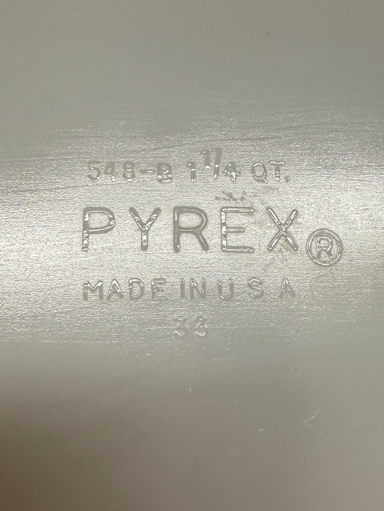 Pyrex Turquoise Snowflake on White Rectangular Casserole 548 - 1 1/4 Qt Vintage - Picture 6 of 11
